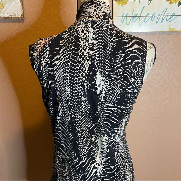 August Silk patterned blouse - Picture 2 of 8